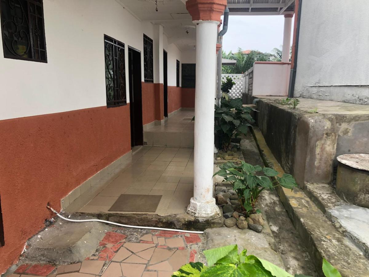 Hotel La Grace Kribi Kültér fotó