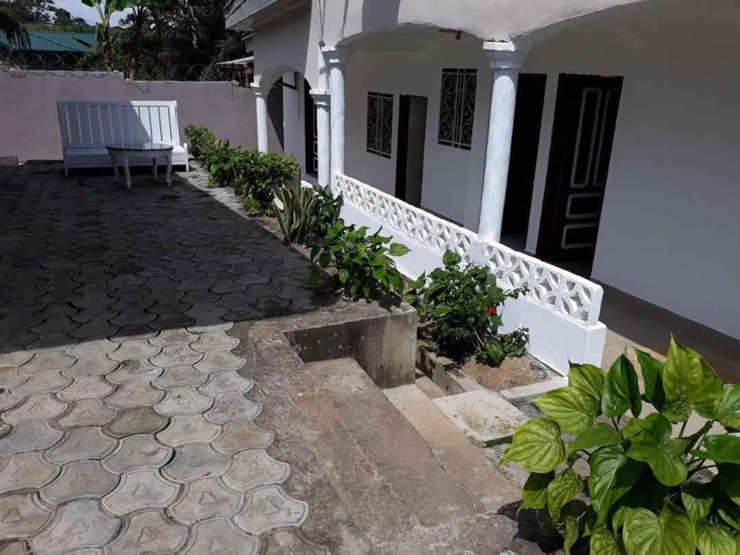 Hotel La Grace Kribi Kültér fotó