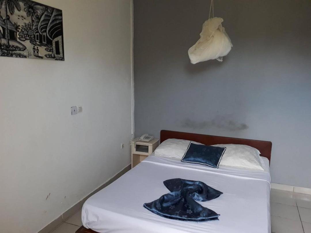 Hotel La Grace Kribi Szoba fotó